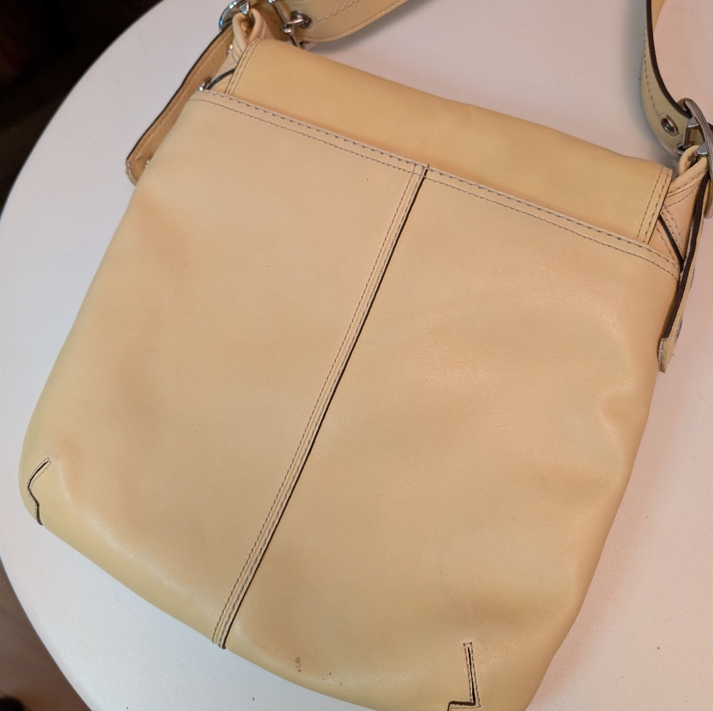 Vintage Coach Yellow Leather Bleecker Crossbody Shoulder Bag F13355 - Picture 6 of 14